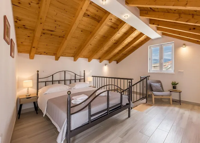 Luxury A&a-old Town *